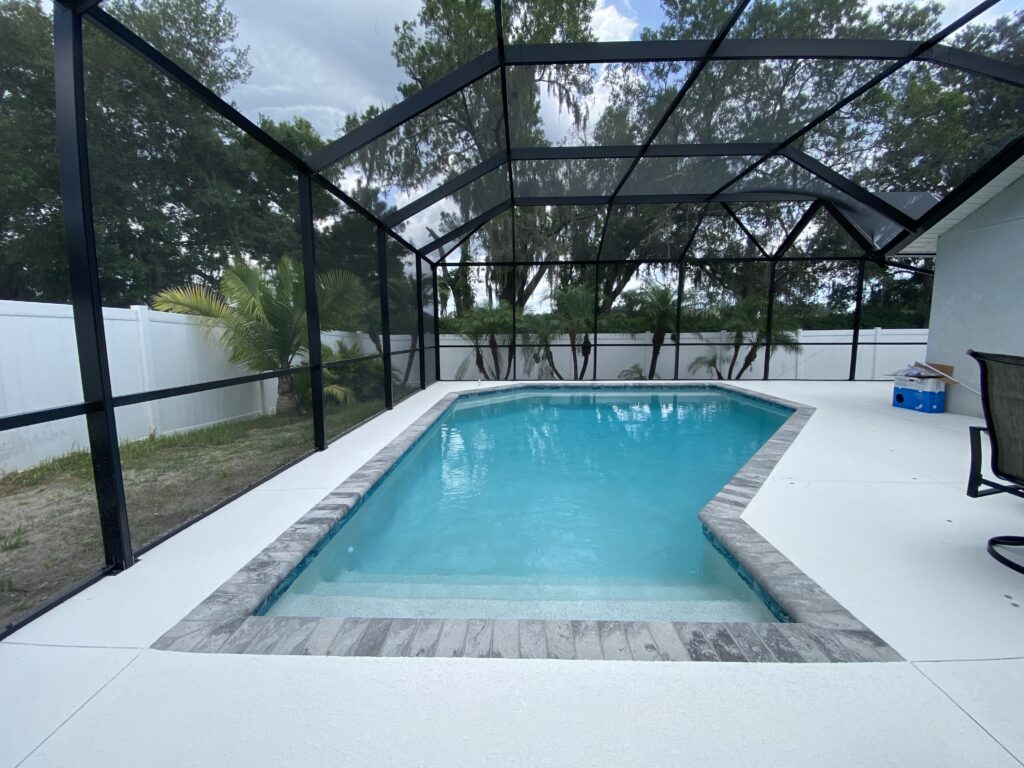IPD Pool & Spa pool with pool cage