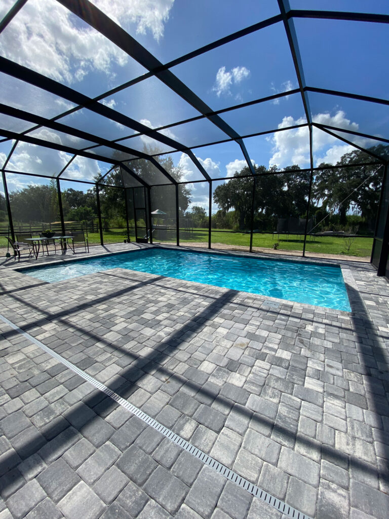 IPD Pool & Spa pool with pool cage